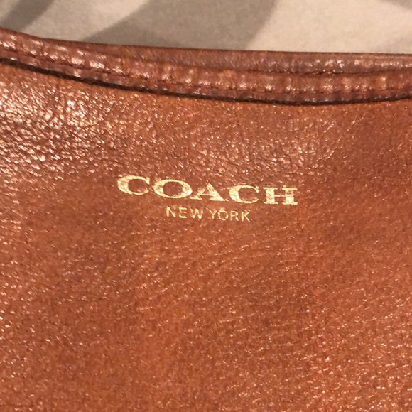 Coach legacy leather duffel with studs - Picture 2 of 4